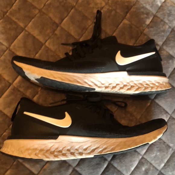 Nike odyssey flyknit. 9.5 - Picture 3 of 5